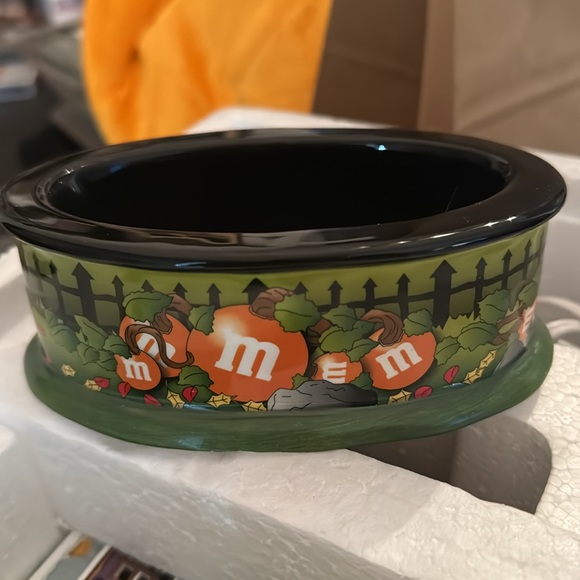 Department 56 Spooky Lighted House & Candy Dish with Green Mrs. M&M - Picture 7 of 8